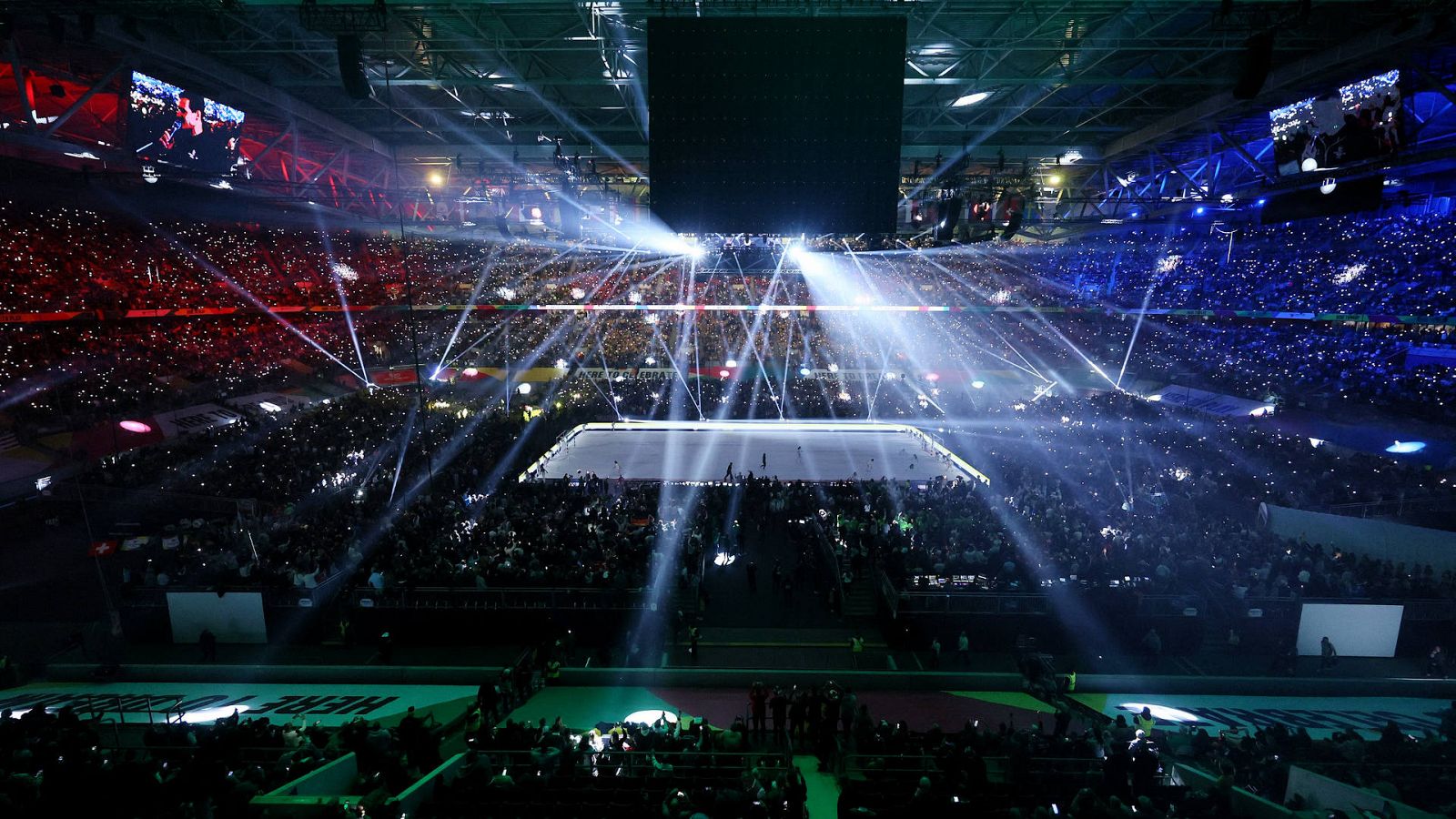 Espectacular ambiente para empezar el Europeo de balonmano de Alemania 2024 con récord de público -- Ver ahora en RTVE Play