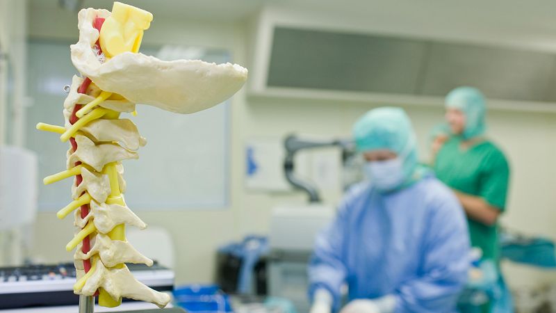 Cirugía vertebral de vanguardia en el hospital de La Paz de Madrid