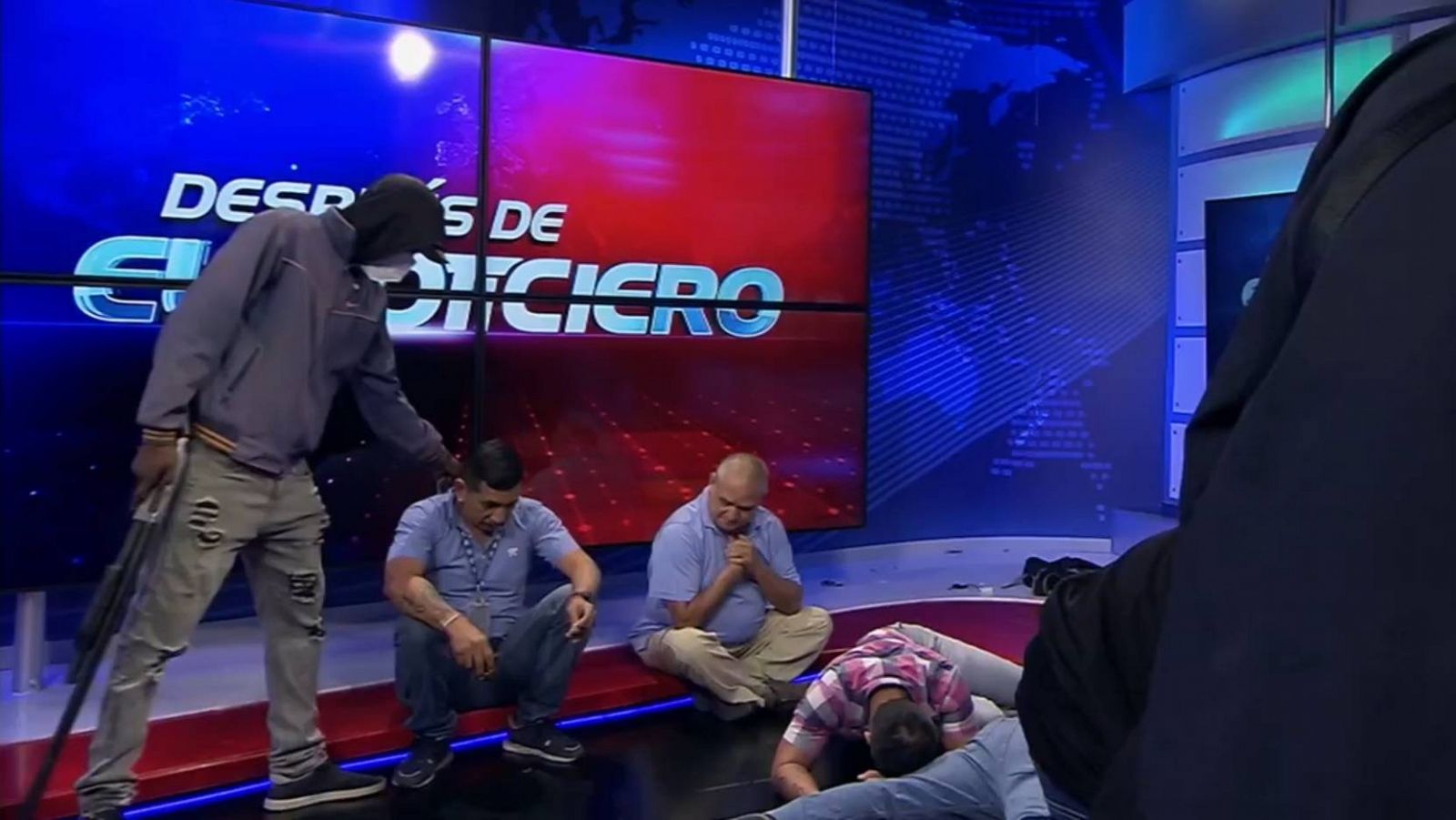 El asalto a la televisión de Ecuador aterró a sus trabajadores: "Fueron momentos horribles"