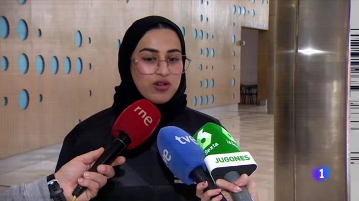 Telediario 2 - Entrenadoras de fútbol en Arabia: un sueño en un país aún con mucho por avanzar