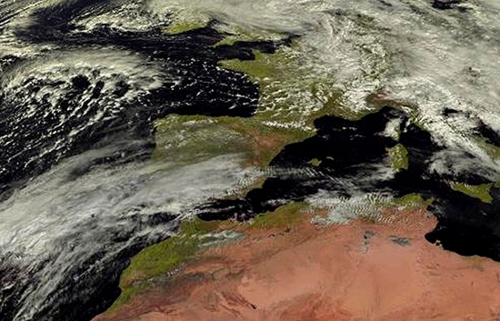 Canarias y Galicia se preparan para lo peor de la "ciclogénesis explosiva"