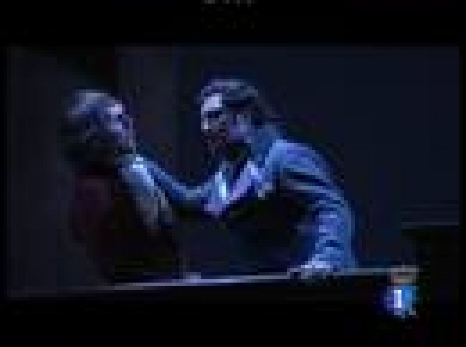 Un tenor suplente, policía de profesión, triunfa en el Teatro Real | Ver