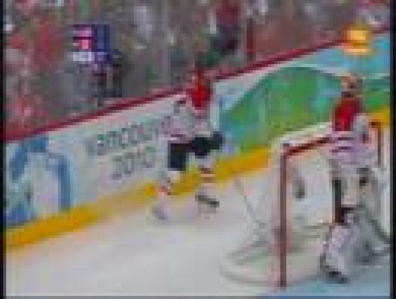 La selección anfitriona de hockey canadiense se impuso en la prórroga gracias a un gol de oro a la selección de EEUU. Los canadienses consiguen así su octava medalla de oro olímpica de la disciplina.