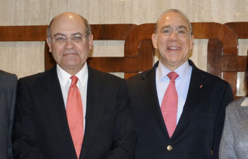 La patronal CEOE ha matizado su propuesta de contrato para jovenes.