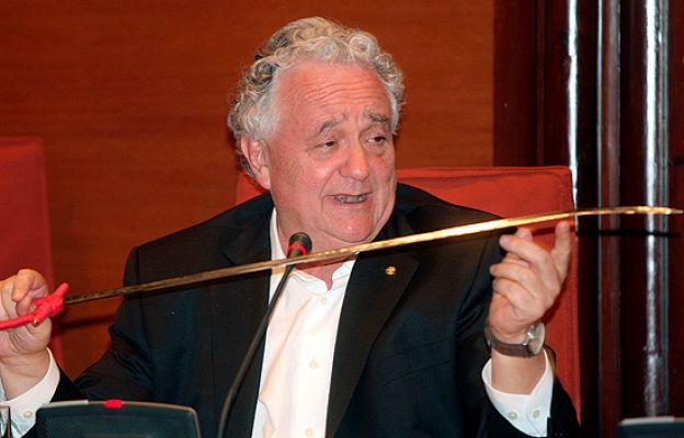  - "¿Estos instrumentos duelen?"