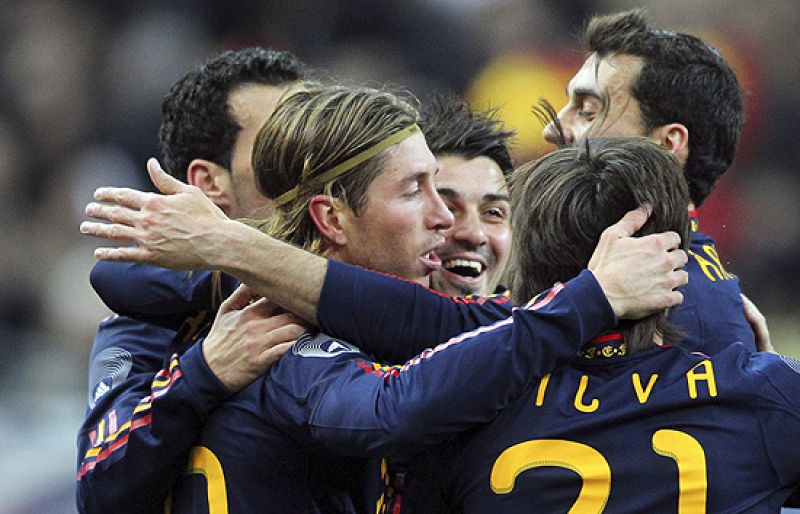 La selección española dio un recital de buen fútbol en el amistoso contra Francia que terminó con la victoria de los 'chicos' de Vicente del Bosque por dos goles a cero.