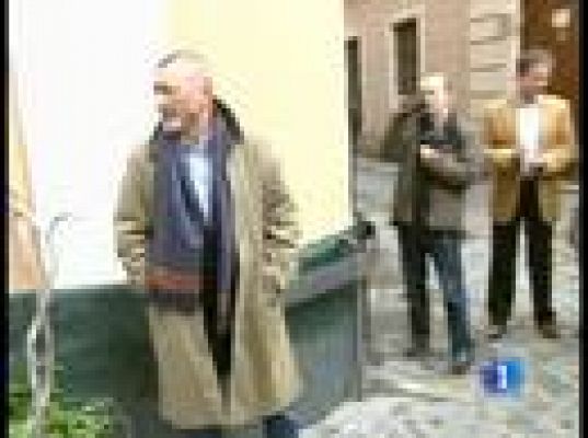  - Pérez Reverte presenta 'El asedio'