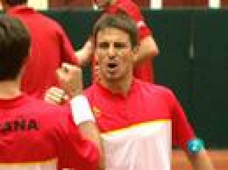 Tommy Robredo y Marcel Granollers han vencido a los suizos Wawrinka-Allegro por 7-6, 6-2, 4-6 y 6-4.