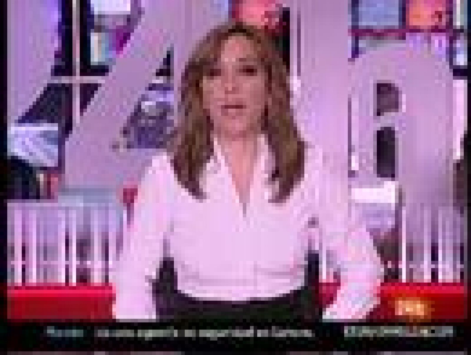 Decenas de personas han muerto en un terremoto de magnitud 6 que se ha producido en la madrugada del lunes al este del país.