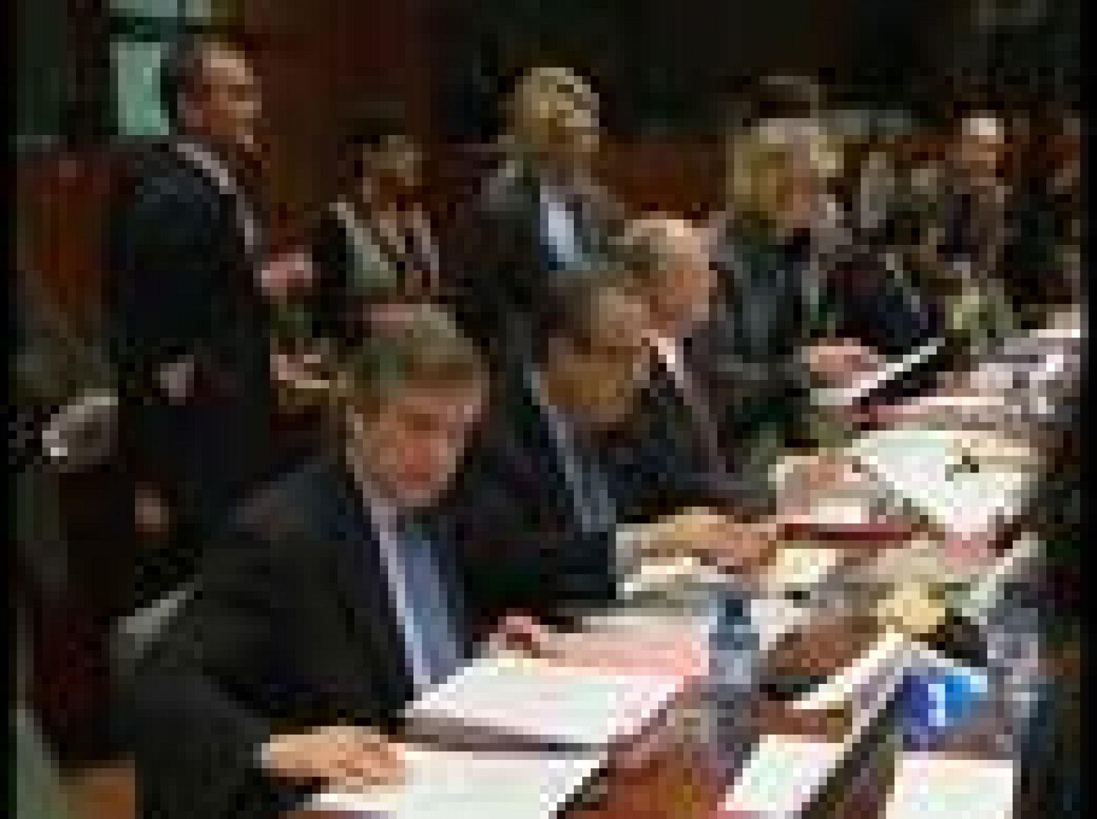 La Unión Europea aprueba un fondo de 100 millones de euros para microcréditos | Ver