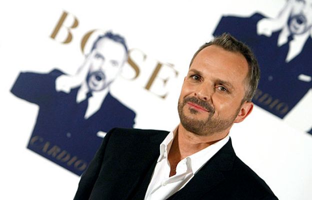  - Miguel Bosé presenta su nuevo disco
