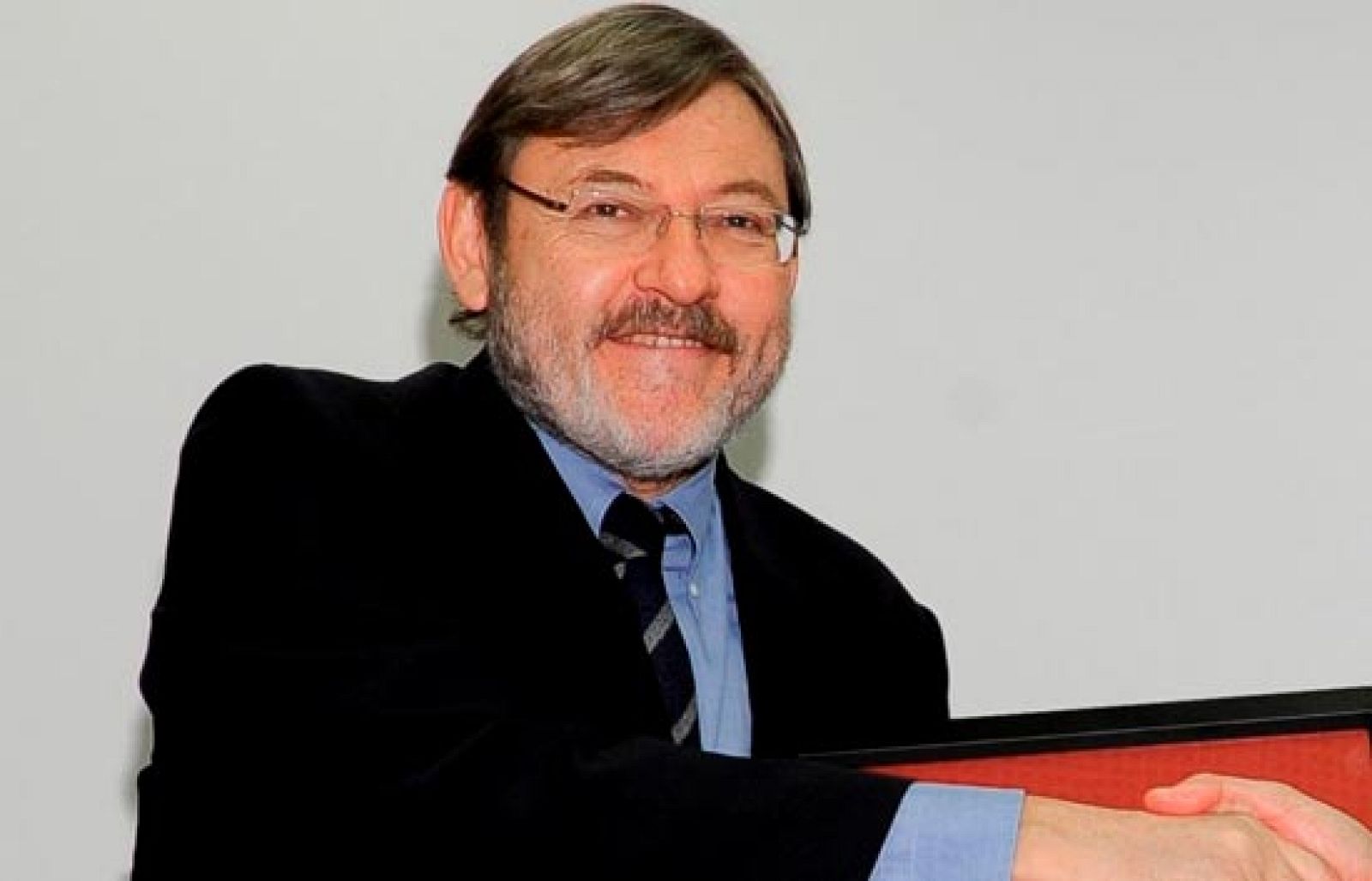 El secretario de Estado para el Deporte, Jaime Lissavetzky, reclama a la candidatura madrileña un "periodo de reflexión" antes de presentar una nueva candidatura a los Juegos para dar prioridad al Mundial. 