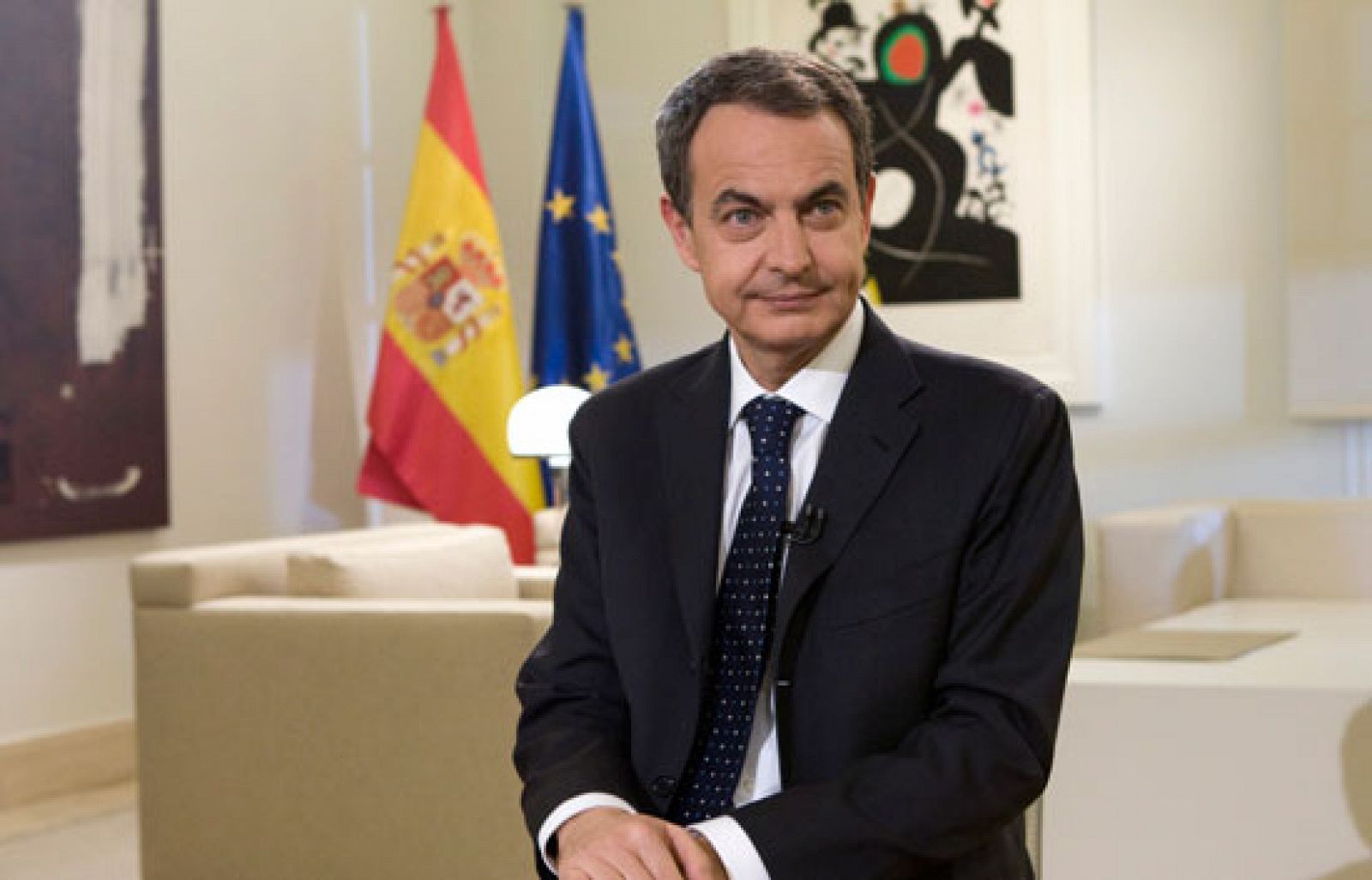 Zapatero: "Estoy contento con el equipo de Gobierno"