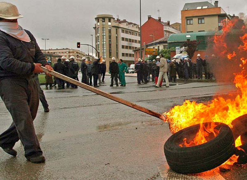 TD1 Protestas en la Naval de Gijón