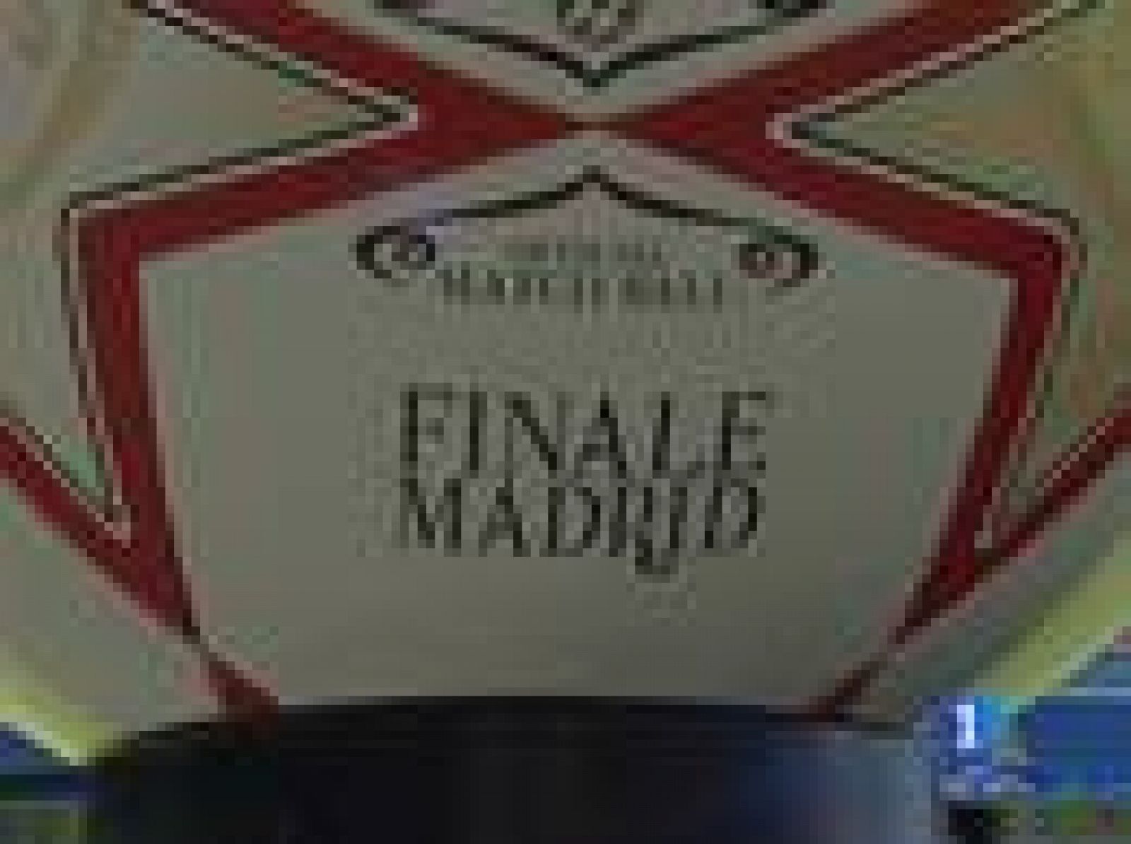 El Bernabéu, sede de la final de la Liga de Campeones 2010, ha sido el escenario elegido para presentar el balón con el que se disputará el partido el próximo 22 de mayo. 