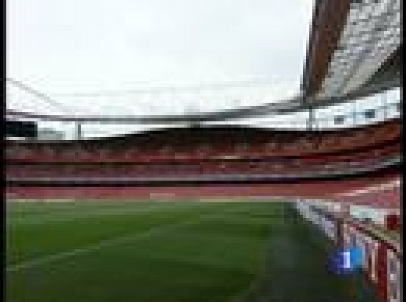 El Arsenal buscará remontar la eliminatoria ante el Oporto, que llega a Londres con la ventaja del 2-1 del partido de ida.