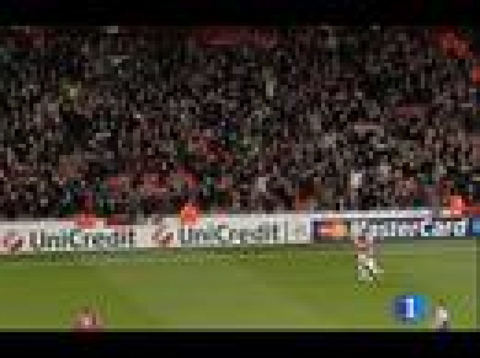 Sin programa: Hat-trick de Bendtner (5-0) | RTVE Play