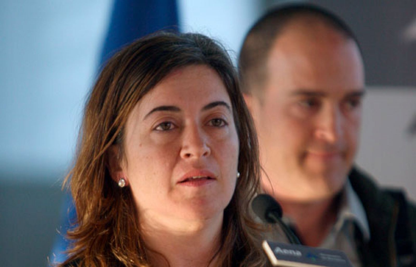 Alicia Gámez habla a su llegada al aeropuerto de Barcelona | Ver