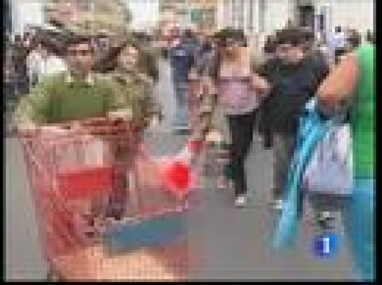 Telediario 2 en cuatro minutos - 11/03/10 | Ver