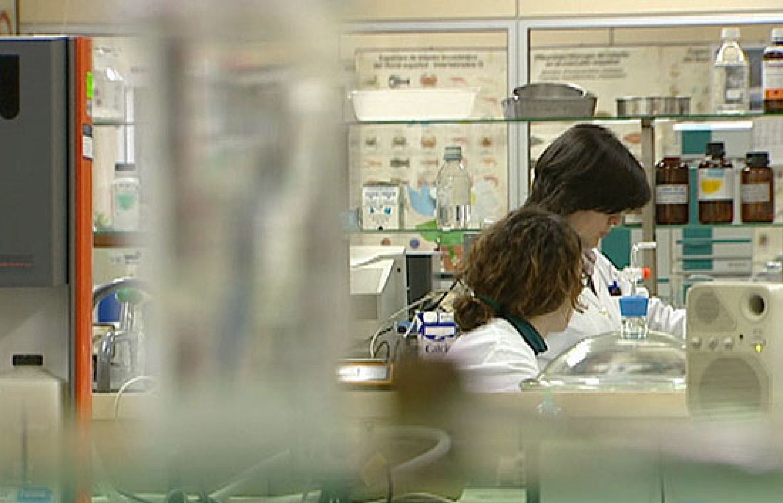 Reporteros del telediario - Un equipo de TVE nos muestra como se analizan los alimentos funcionales - Reporteros del Telediario | Ver