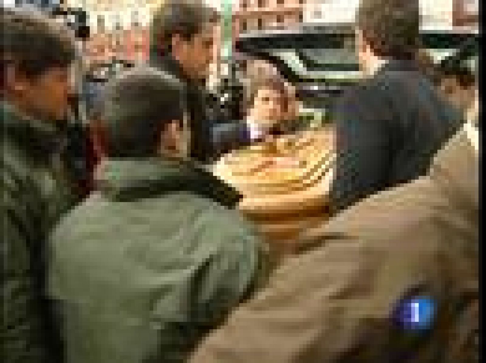 Instalada la capilla ardiente de Delibes | Ver