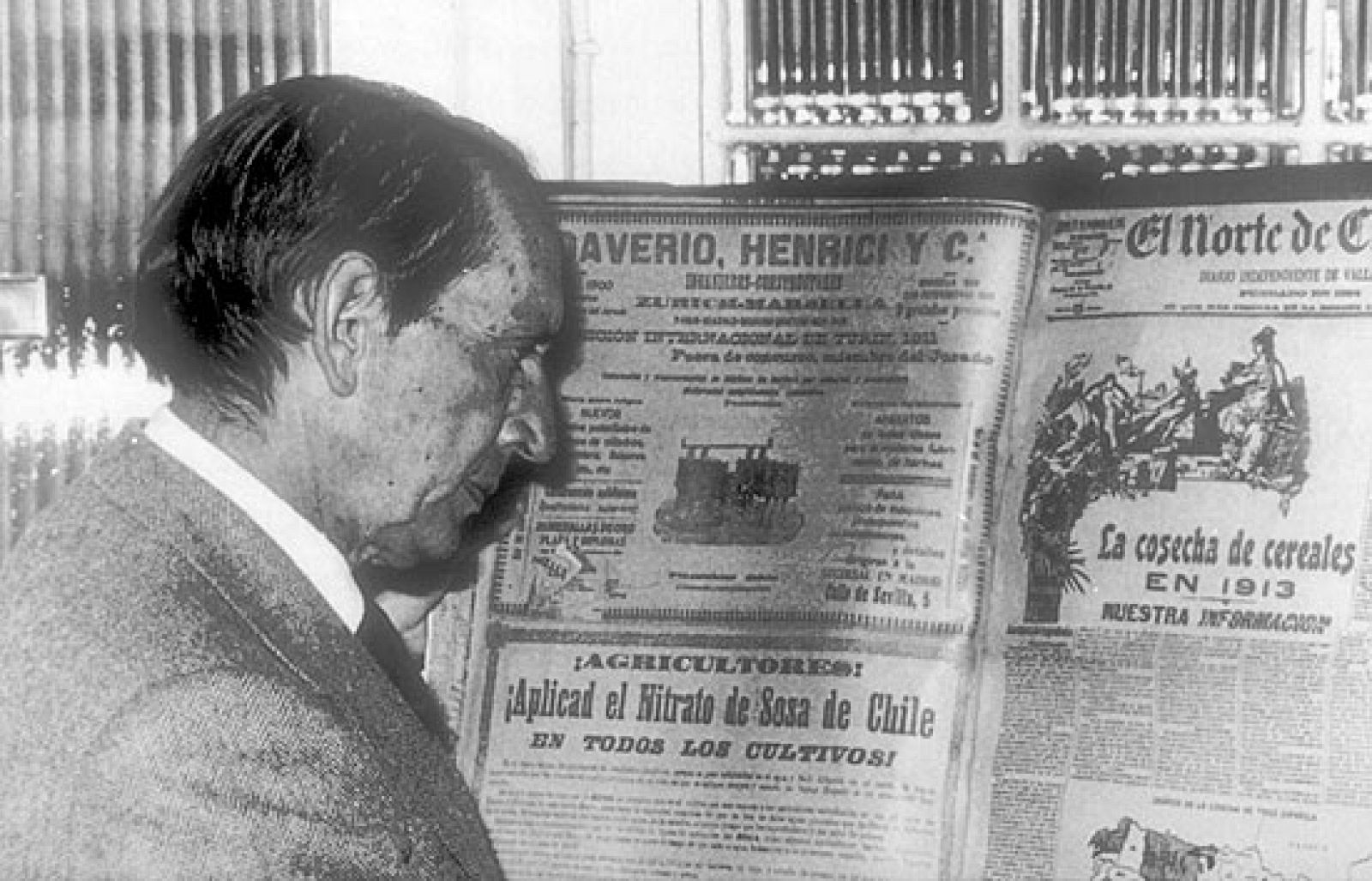   Delibes trabajó como periodista también, algo más de 20 años...una carrera que hizo íntegramente en el diario el Norte de Castilla, donde preparan una edición especial dedicada al escritor