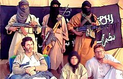 Al Qaeda exige que se cumplan sus demandas para liberar a los dos voluntarios españoles