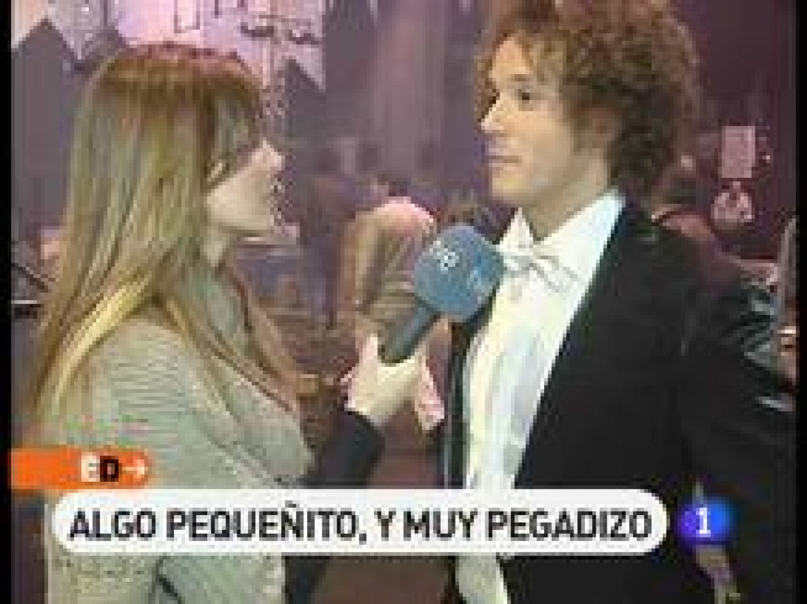 España Directo - Algo pequeñito... Videoclip de Daniel Diges | Ver