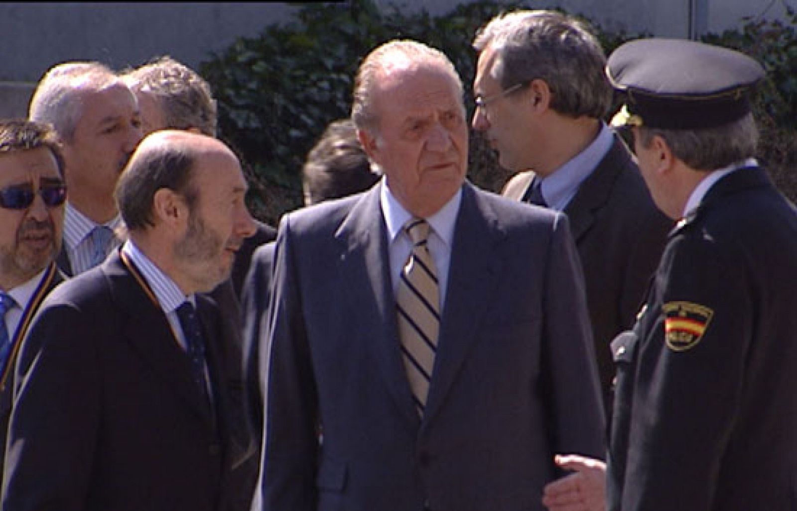 El Rey visita la Comisaría General de Información de la Policía Nacional | Ver