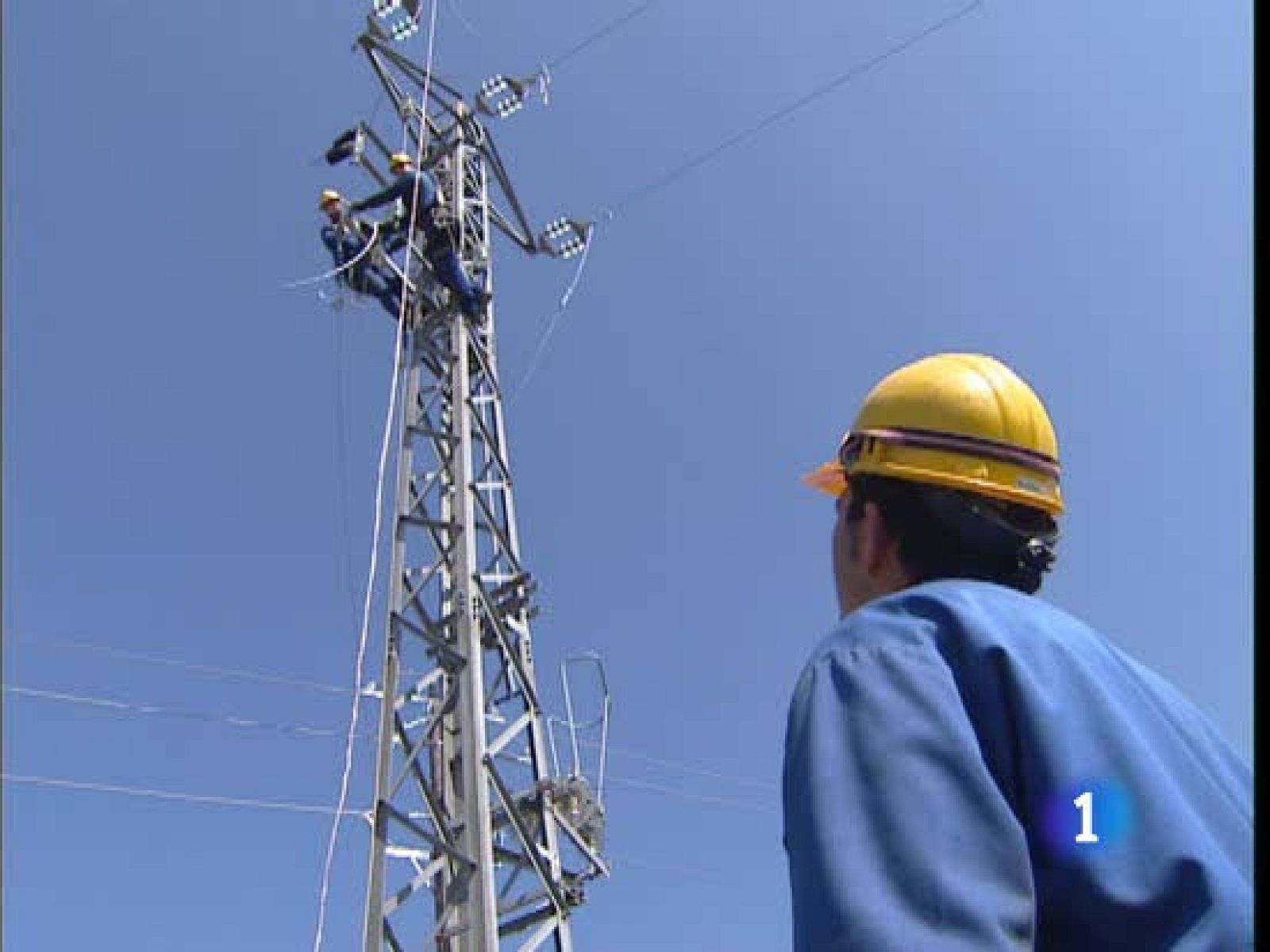 Mil personas siguen sin luz y el gobierno catalán reconoce que la reparación de la red es precaria.