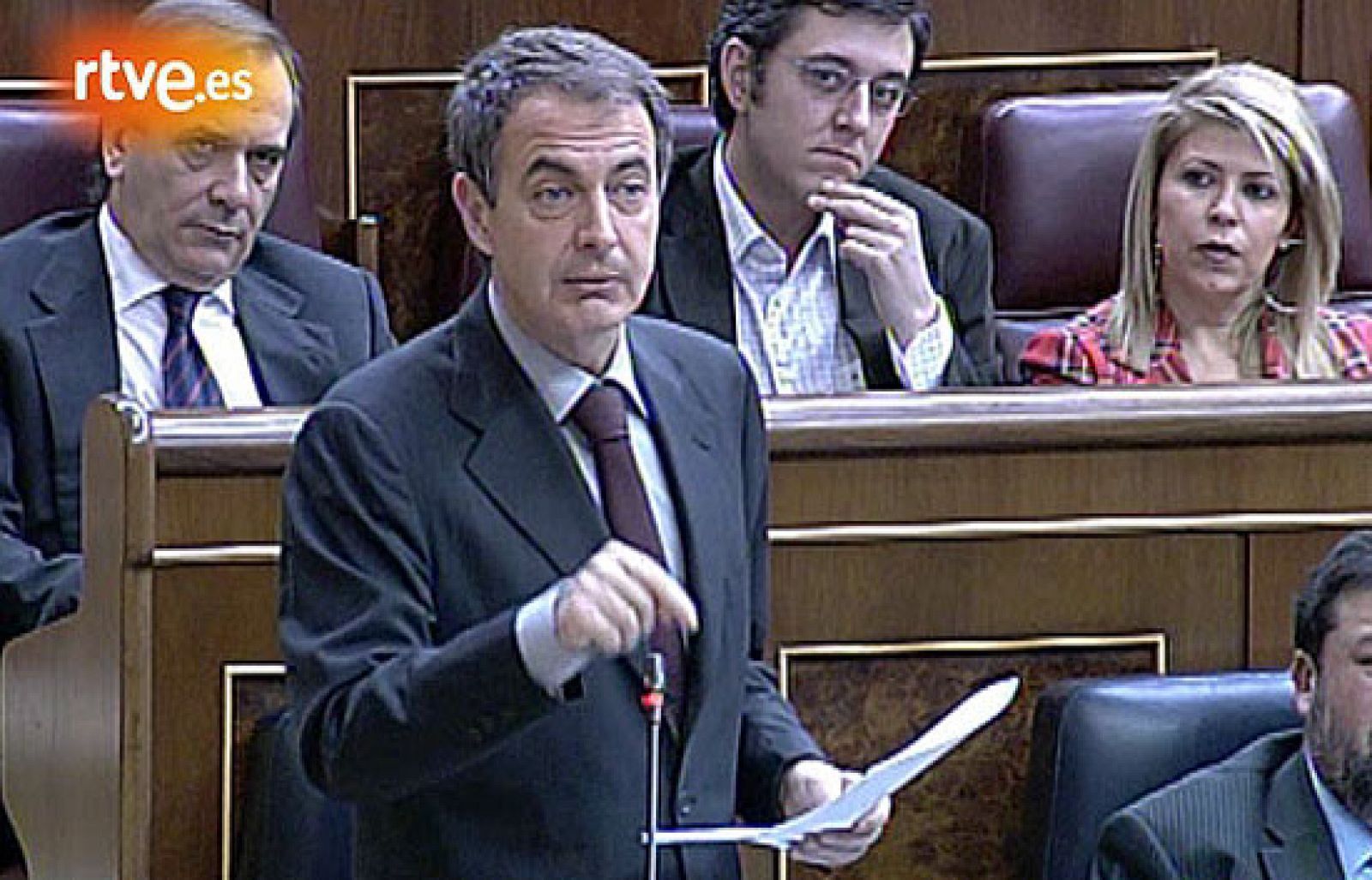 Sin programa: Zapatero pide a Rajoy que ponga orden tras la rebelión de Aguirre | RTVE Play