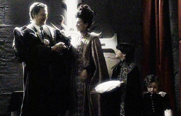 Águila Roja - El orfebre descubre 'el origen'