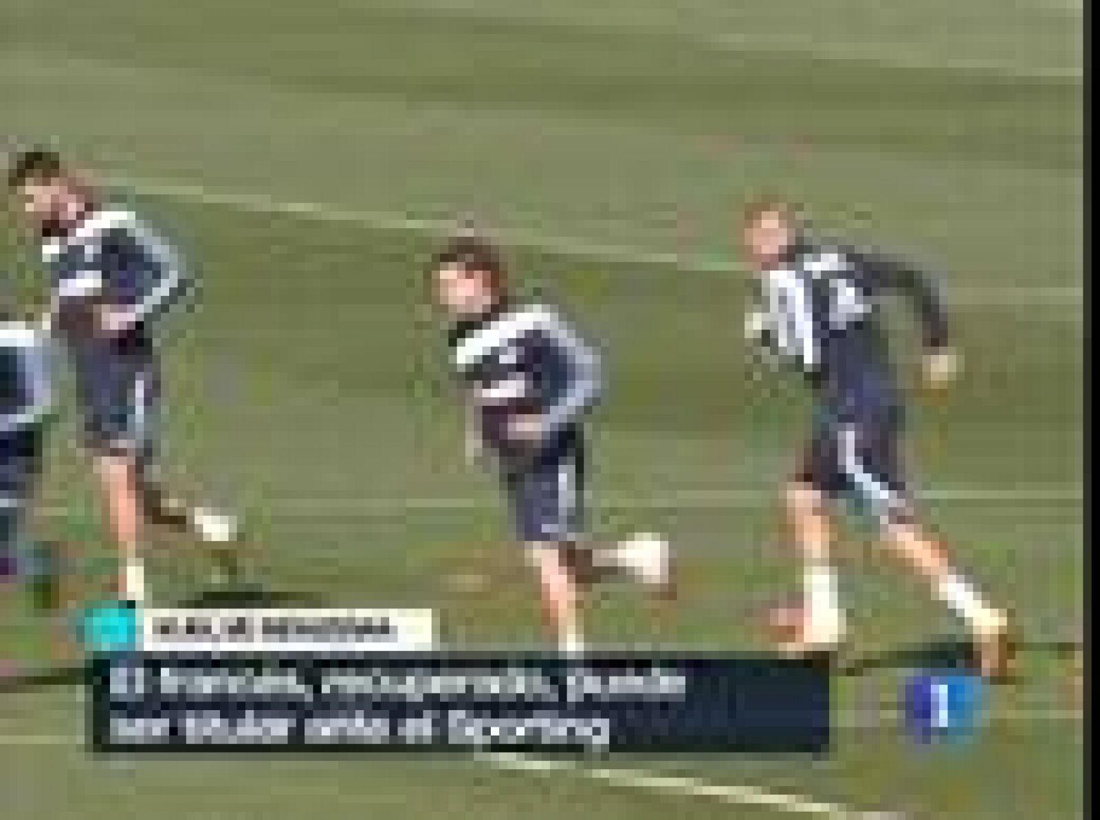 Tras su lesión, el francés Karim Benzema ya está recuperado y se ha integrado en el grupo en el entrenamiento del Real Madrid.