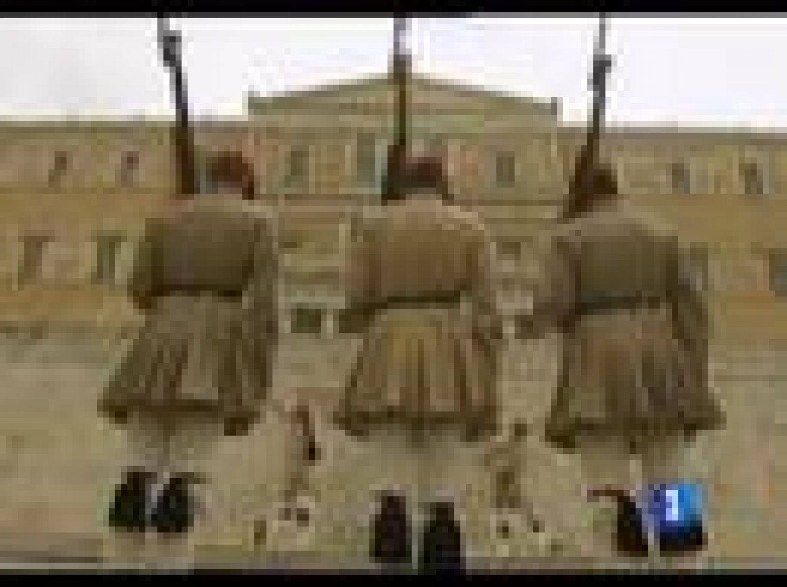 Papandreou pide a Bruselas que se apruebe un mecanismo de ayuda financiera a Grecia | Ver