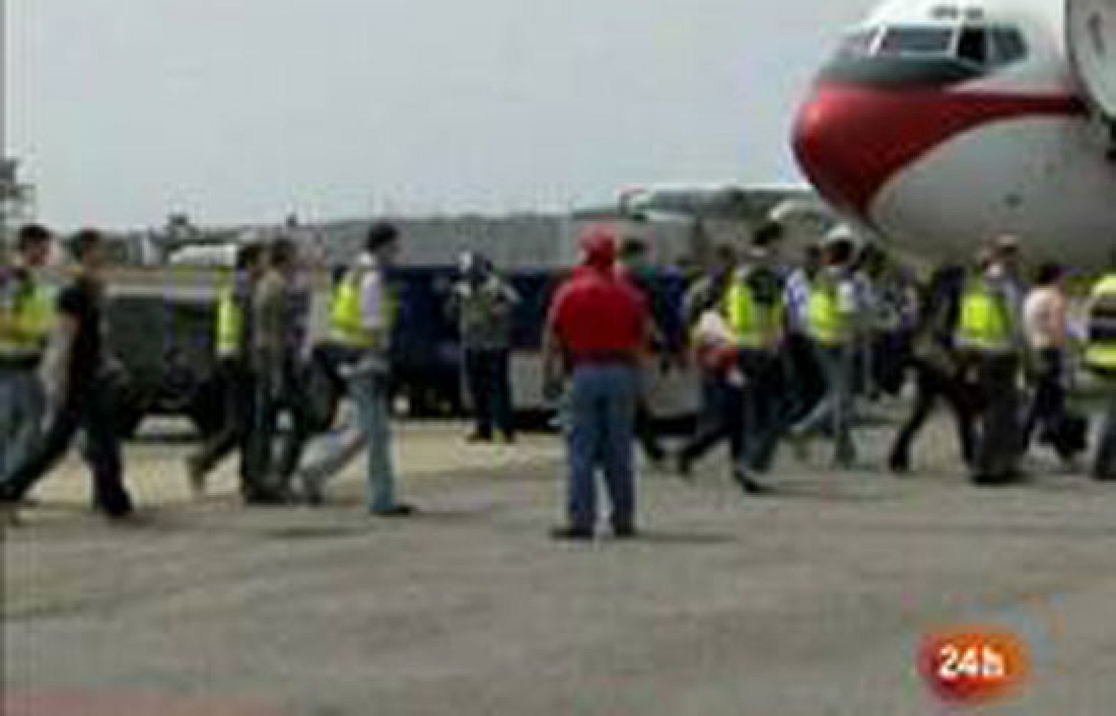 Venezuela repatria a 18 españoles que cumplían condena en Venezuela | Ver