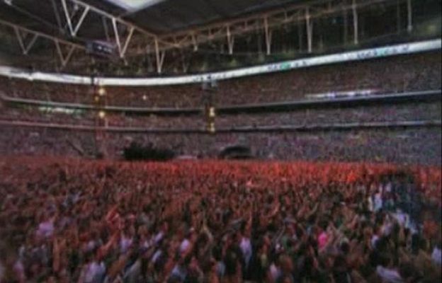  - Fútbol y música contra la pobreza