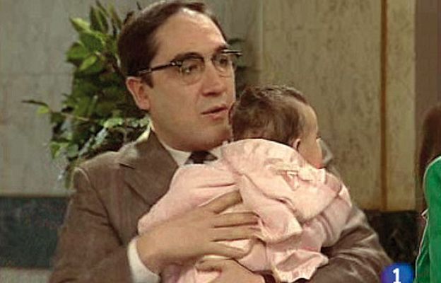 Amar en tiempos revueltos - El lado más tierno de Leonardo