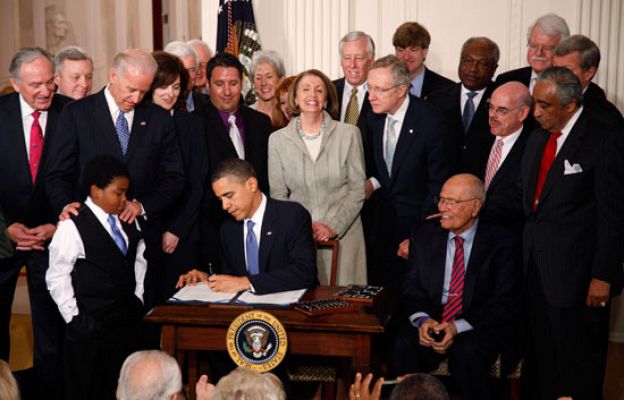  - Obama ratifica la reforma sanitaria