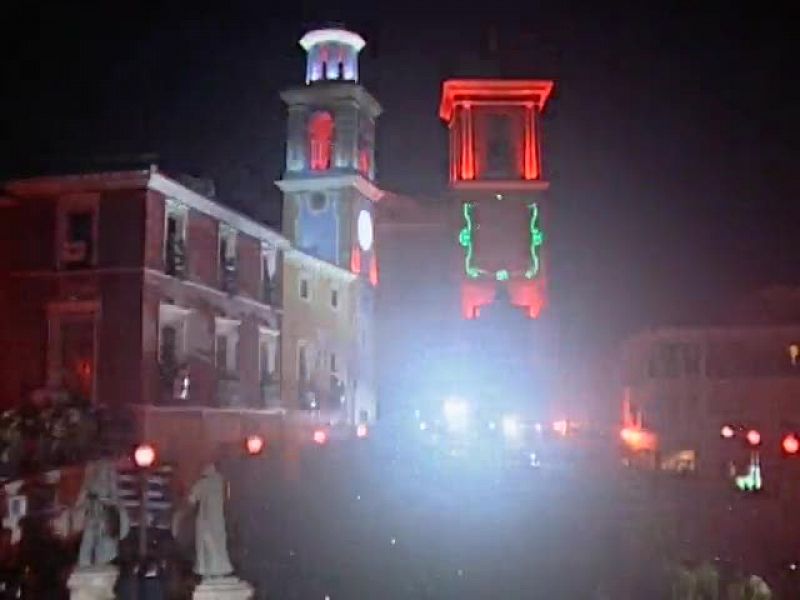 Procesión de Semana Santa en Mula (Murcia). La noche del martes santo se celebra en Mula la Noche del Tambor, que dura 16 horas. Es una fiesta declarada de Interés Turístico Nacional.