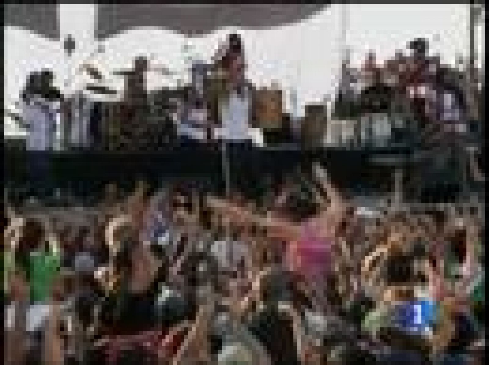 Más de 200.000 cubanos asisten en La Habana al concierto del grupo portorriqueño Calle 13 | Ver