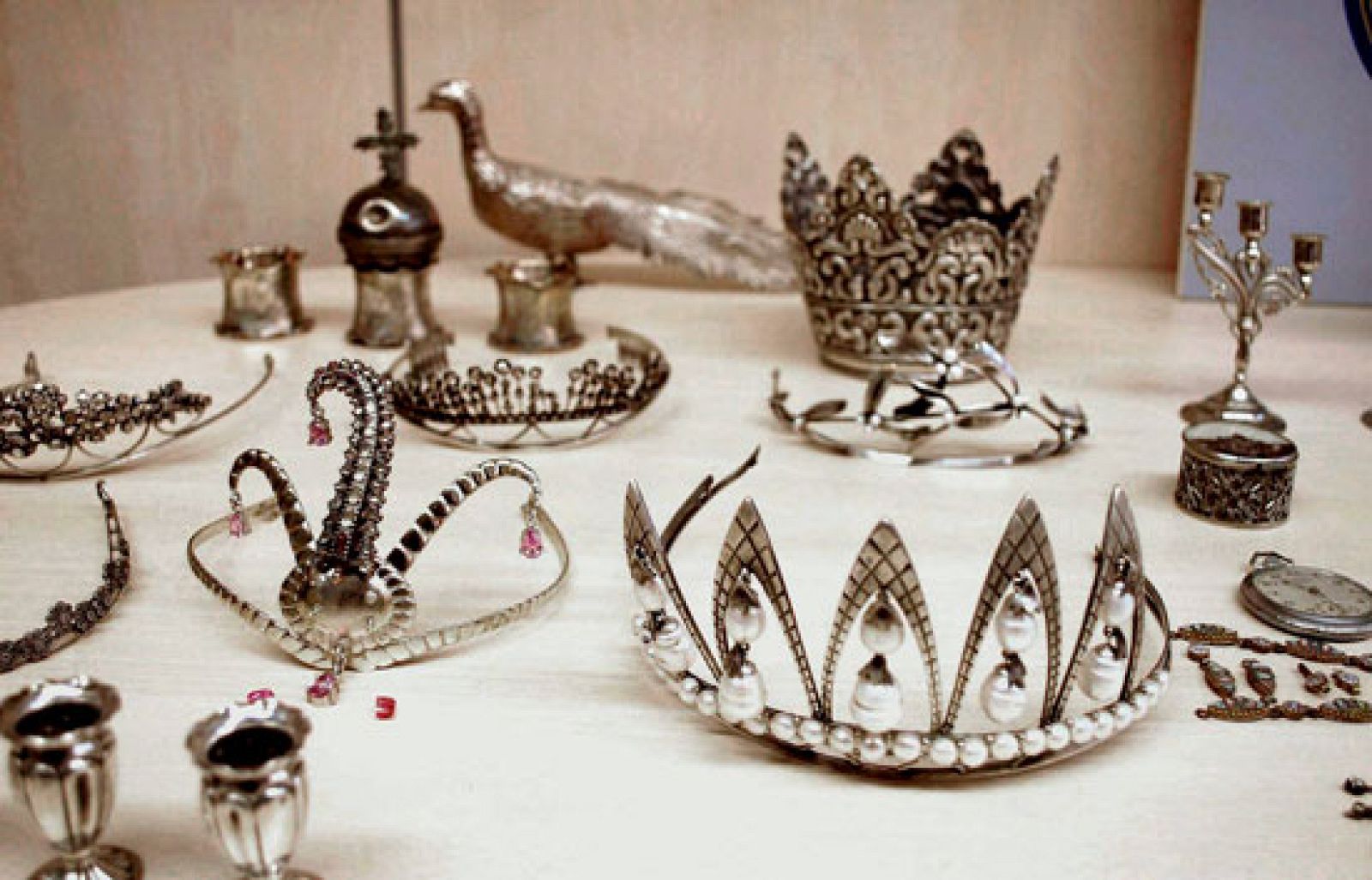 Dos detenidos Tarragona por robar y antigüedades valoradas en 300 millones de - RTVE.es