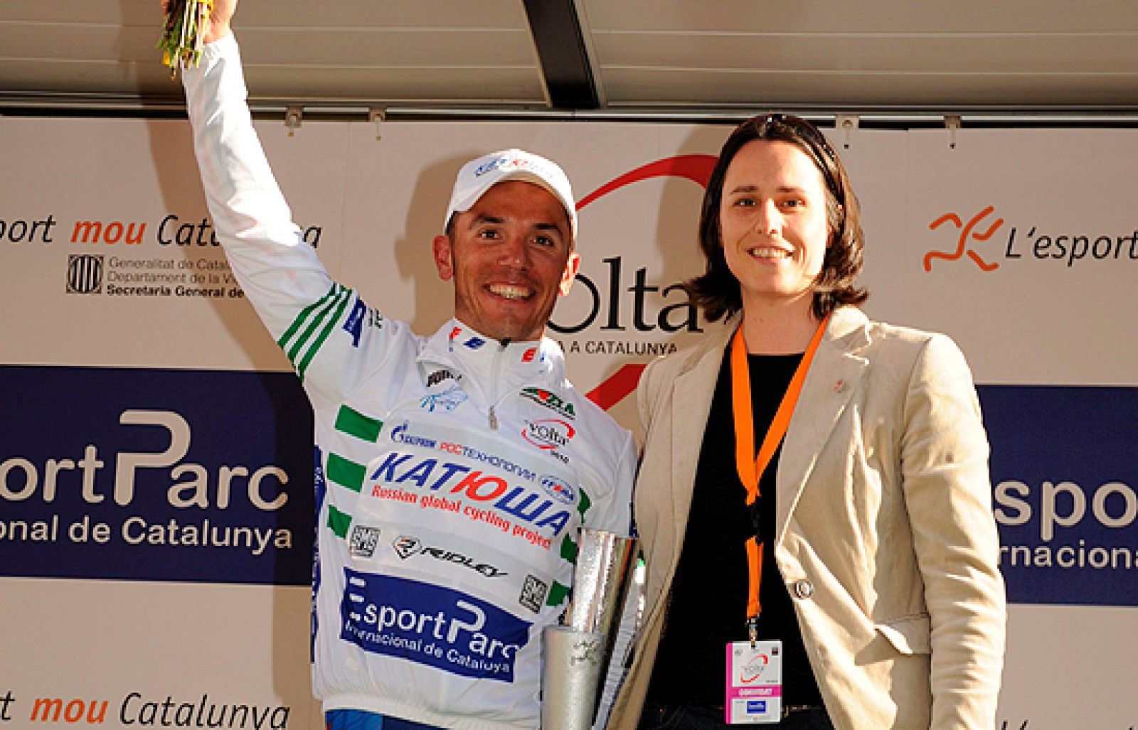 El corredor catalán Joaquim 'Purito' Rodríguez (Katusha) ha conseguido el liderato de la Volta a Cataluña, tras culminar una escapada en la tercera etapa que acabó con la victoria de Xavier Tondo (Cervélo).