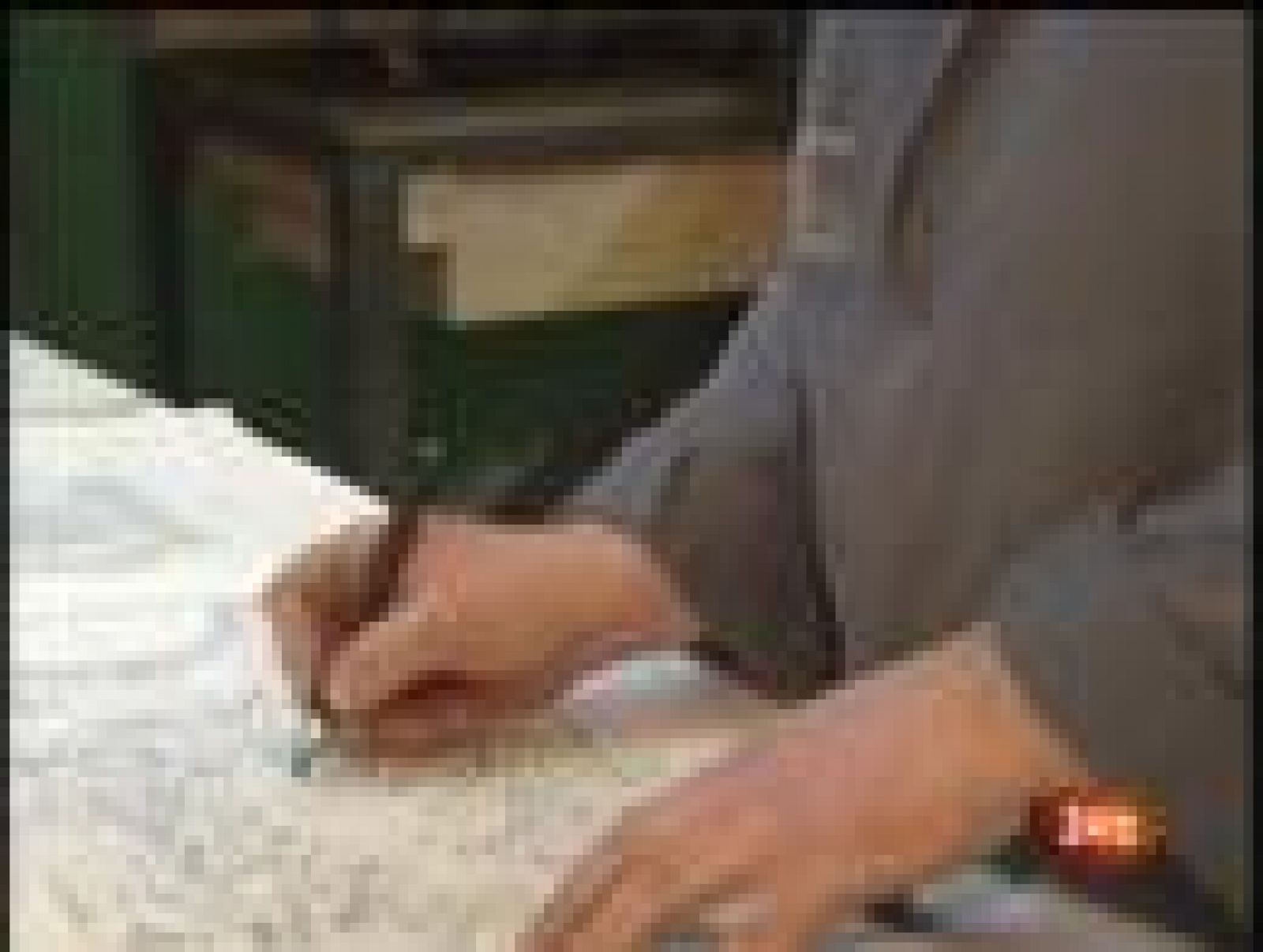 Los orfebres castellanomanchegos de Torralba de Calatrava, en Ciudad Real, preparan la Semana Santa con la elaboración de las nuevas piezas que encargan las hermandades y cofradías.