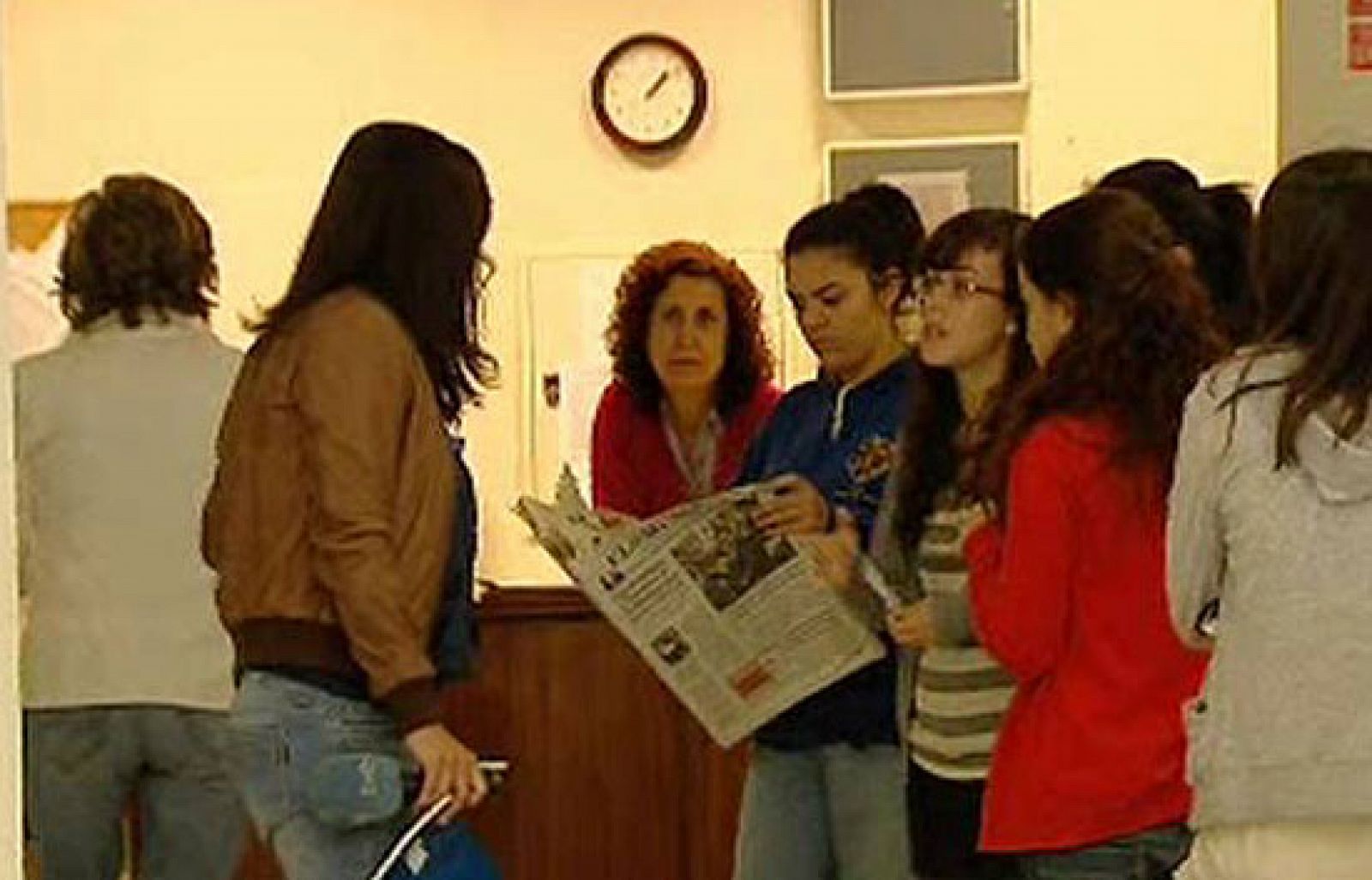 La Comunidad de Madrid urge a la Complutense a arreglar el estado de sus colegios mayores | Ver