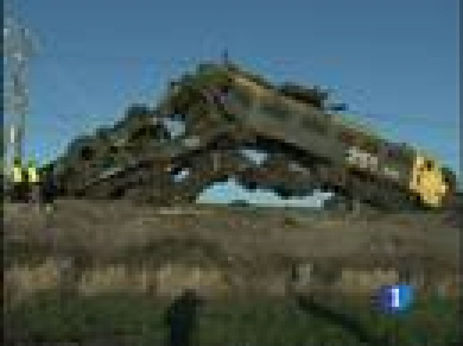 Muere un maquinista por el choque de dos trenes | Ver