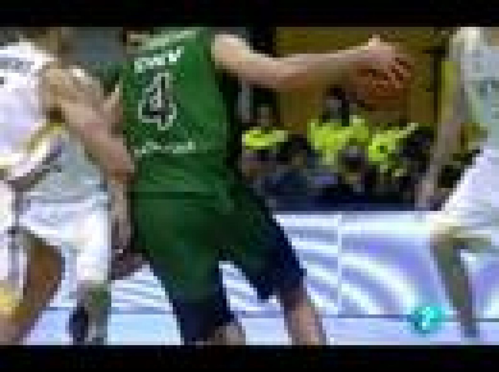 Baloncesto en RTVE: El Madrid sufre para ganar  | RTVE Play