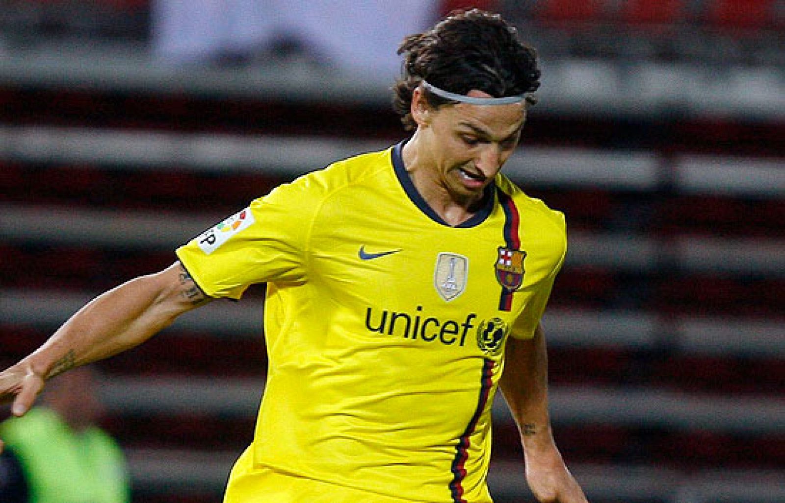 El delantero sueco del Barcelona sorprendió a todos con un pase de espalda ante el Mallorca, algo que sólo se le había visto a Ronaldinho.