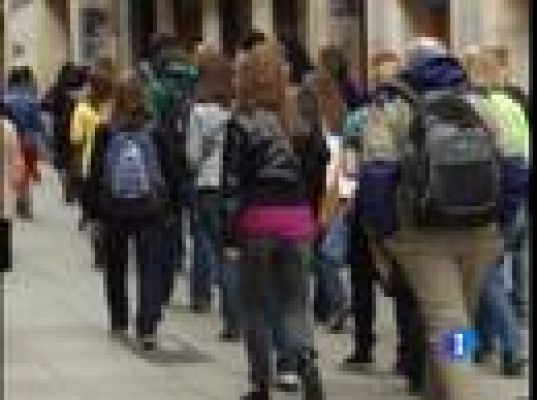  - Polémica por un curso para ligar