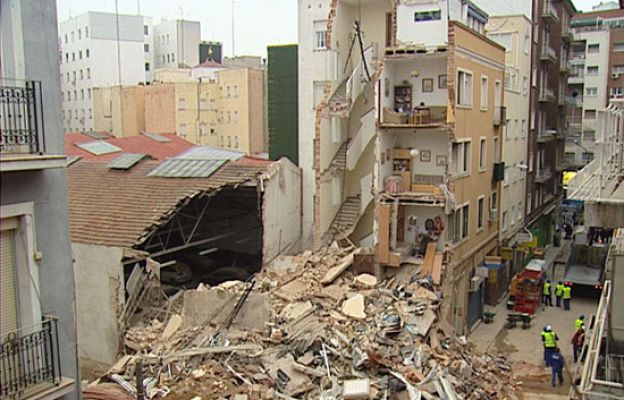 Reporteros del Telediario - Desalojados por lluvías en Andalucí