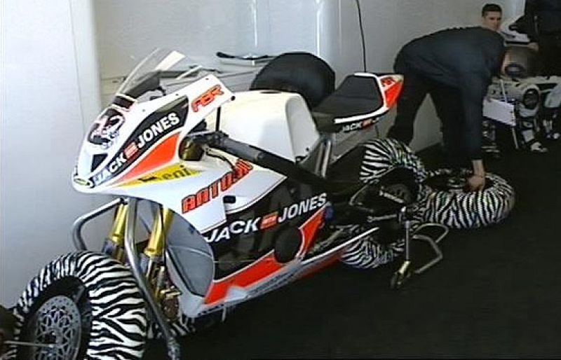 Los pilotos de Moto2 y 125cc apuran las últimas horas de entrenamientos en Jerez. Es la última vez que podrán probar sus monturas antes del inicio del Mundial en Qatar.